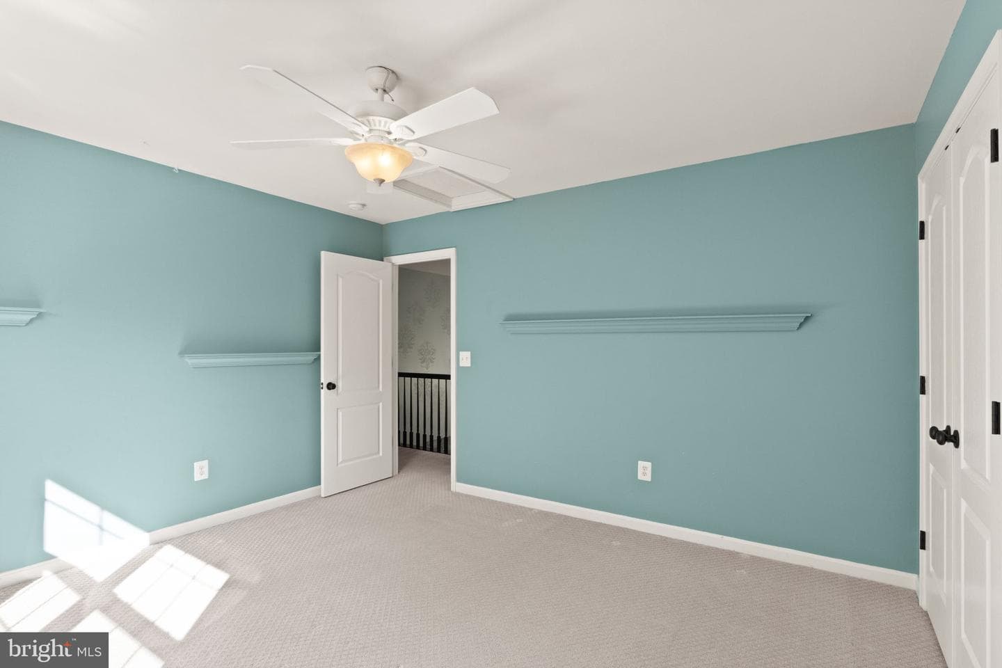 553 Windermere Drive photo 46