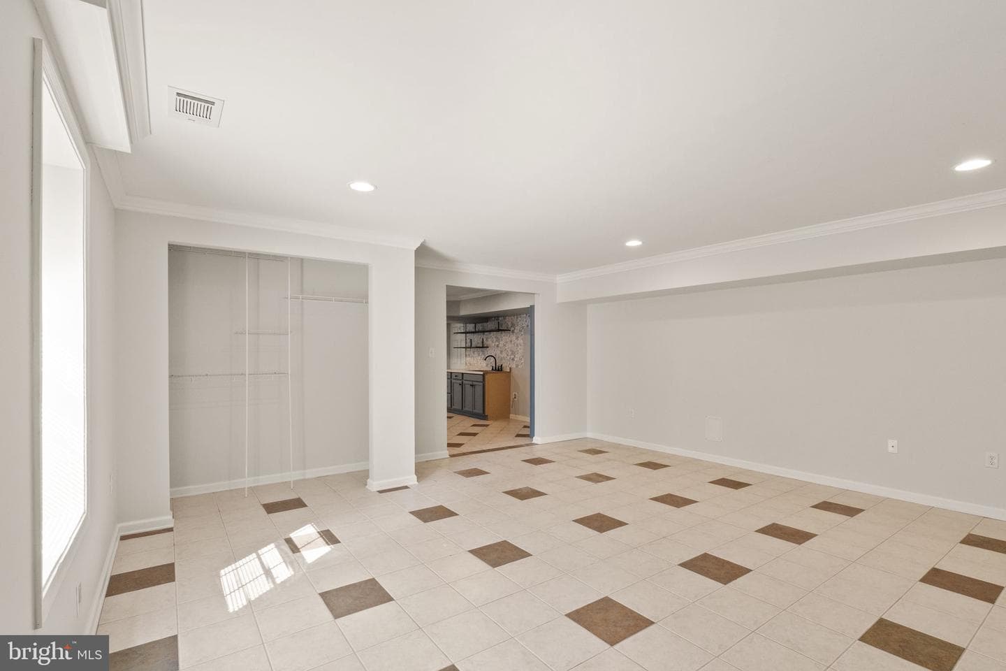 553 Windermere Drive photo 53