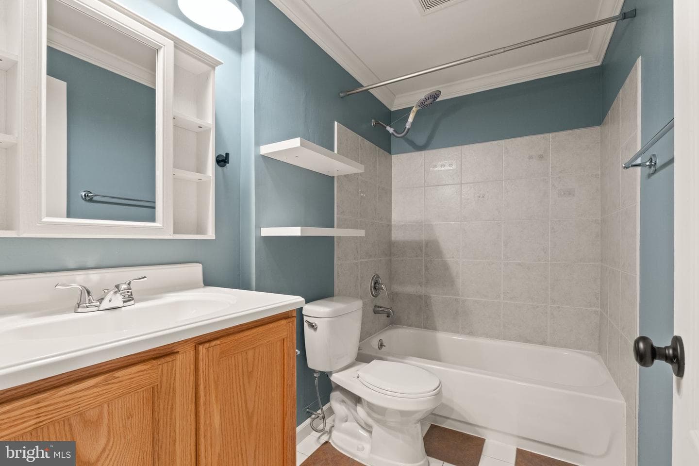 553 Windermere Drive photo 56