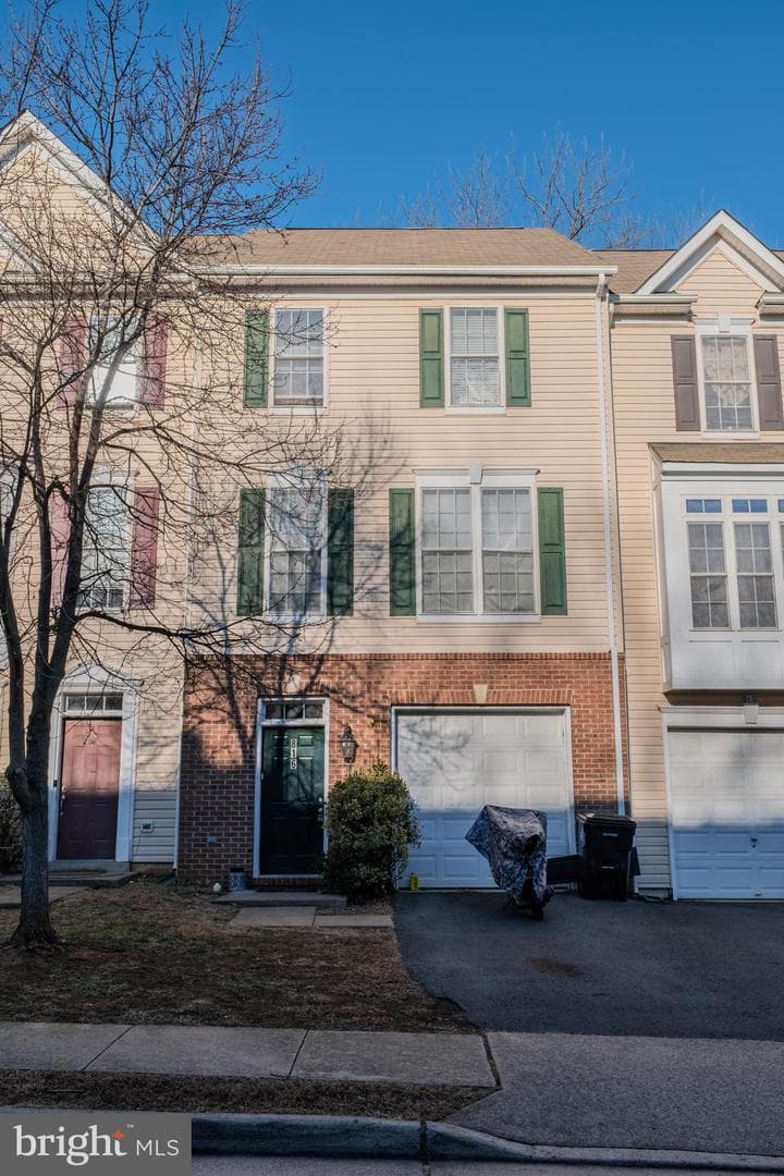 816 Fairview Village Court, Culpeper