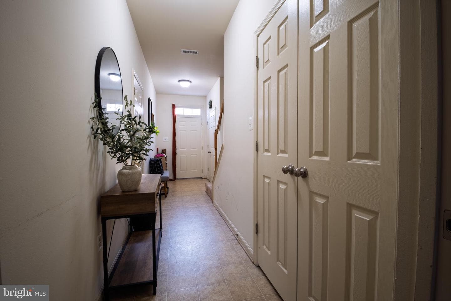 816 Fairview Village Court photo 7