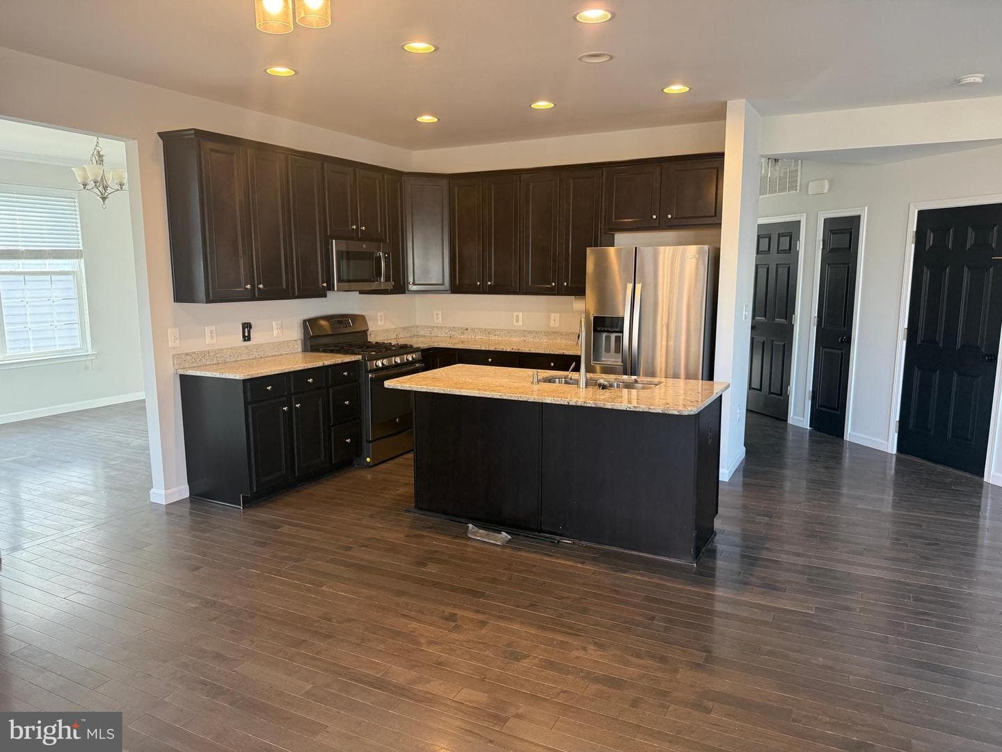 667 Pelhams Reach Drive photo 11