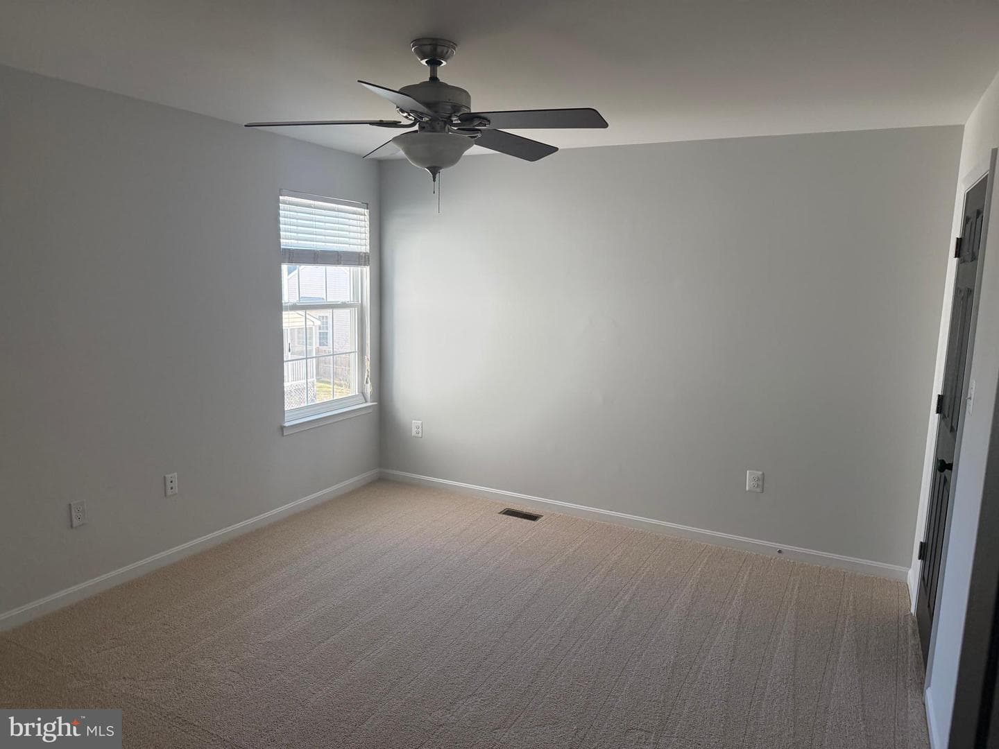 667 Pelhams Reach Drive photo 32