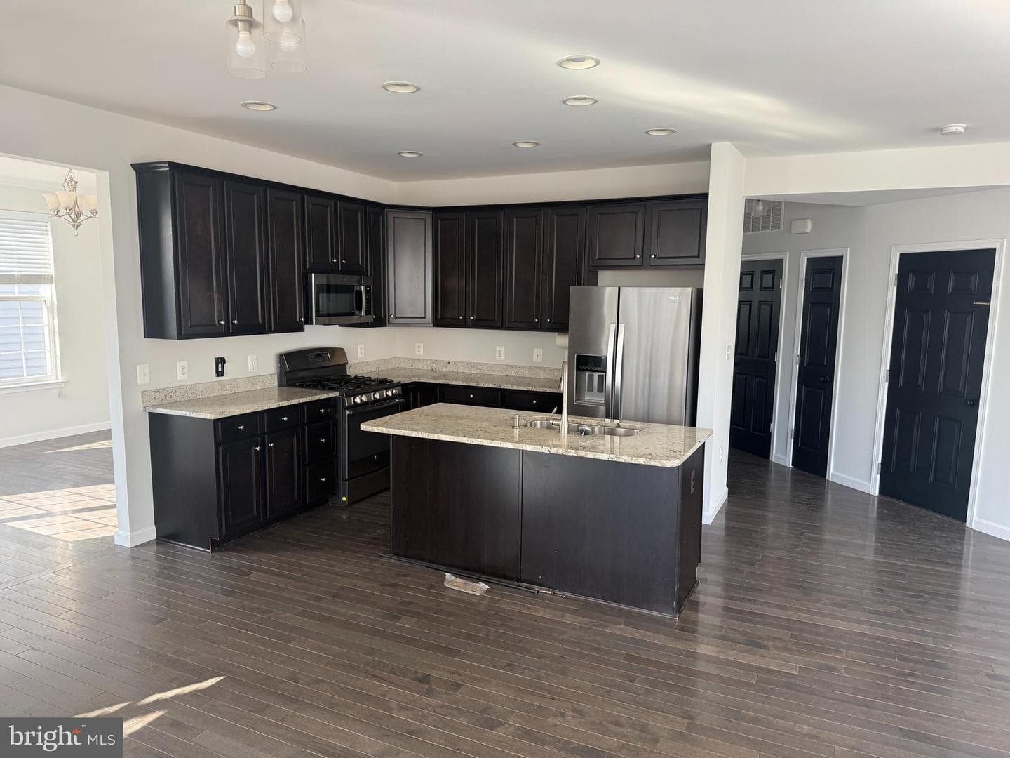 667 Pelhams Reach Drive photo 8