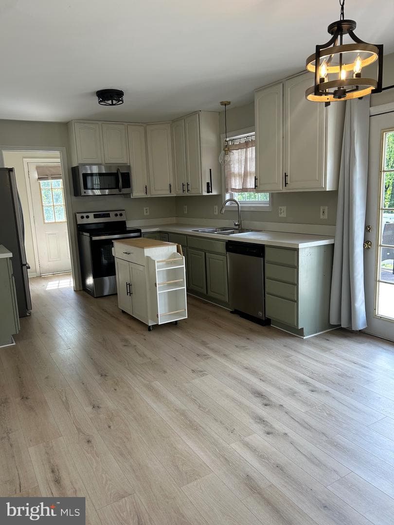 1300 Clatterbuck Lane photo 9