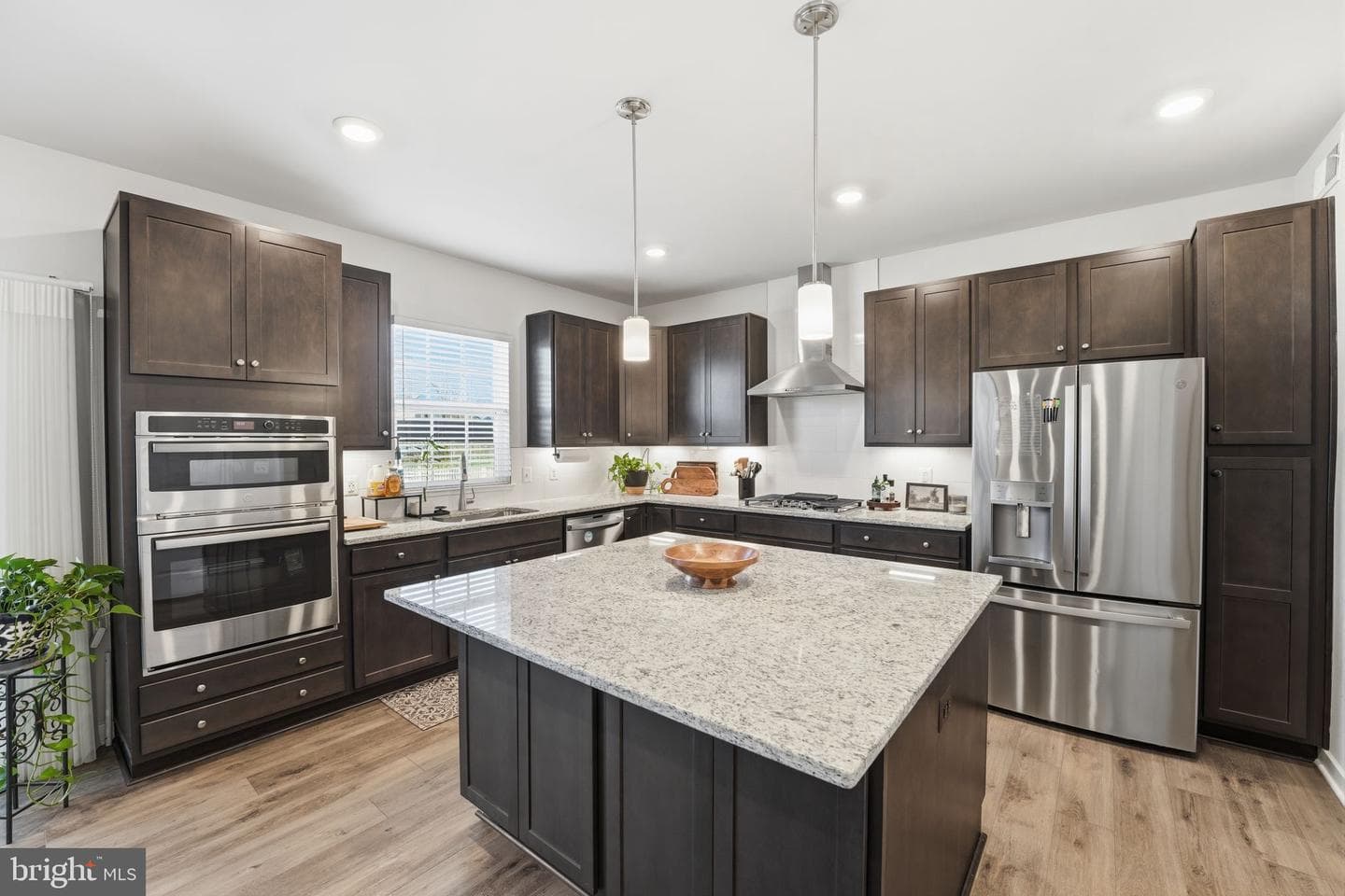 2012 Armstrong Terrace photo 18