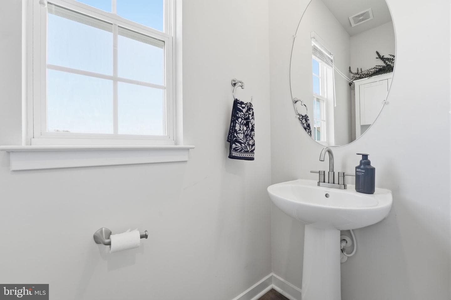 2012 Armstrong Terrace photo 26