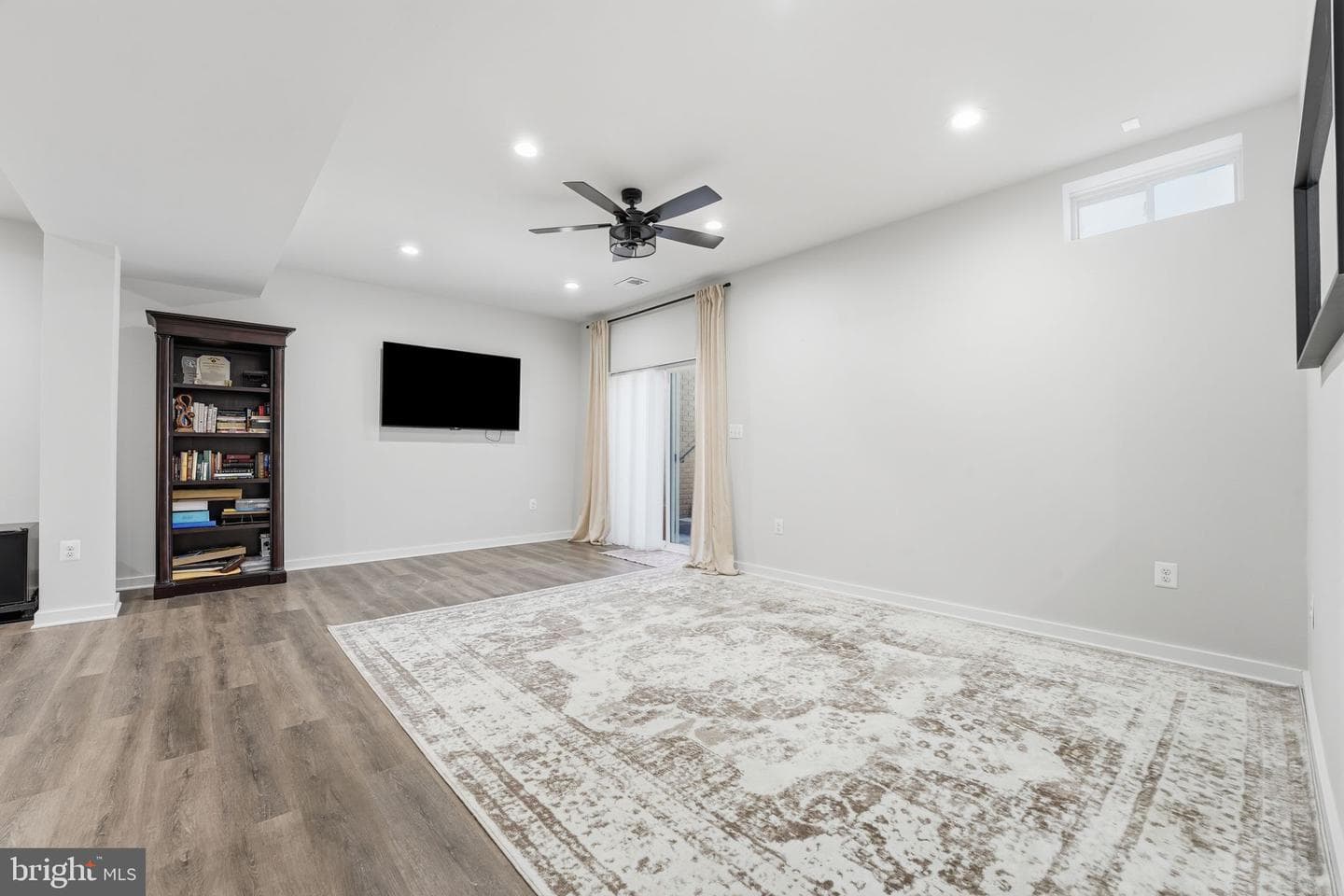 2012 Armstrong Terrace photo 31