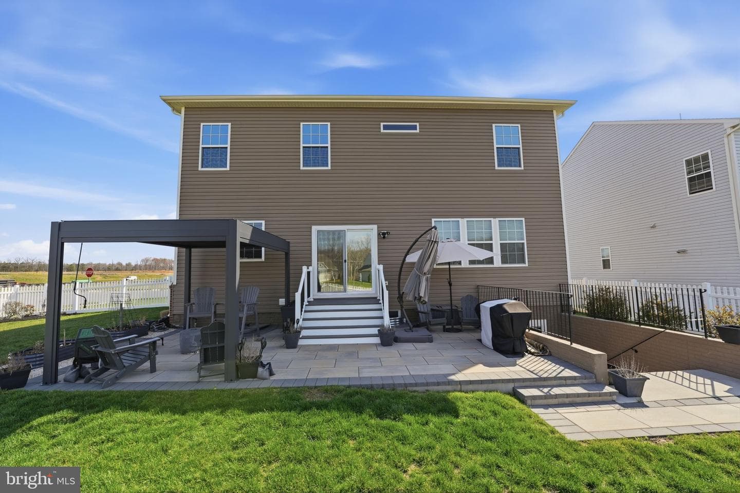 2012 Armstrong Terrace photo 63