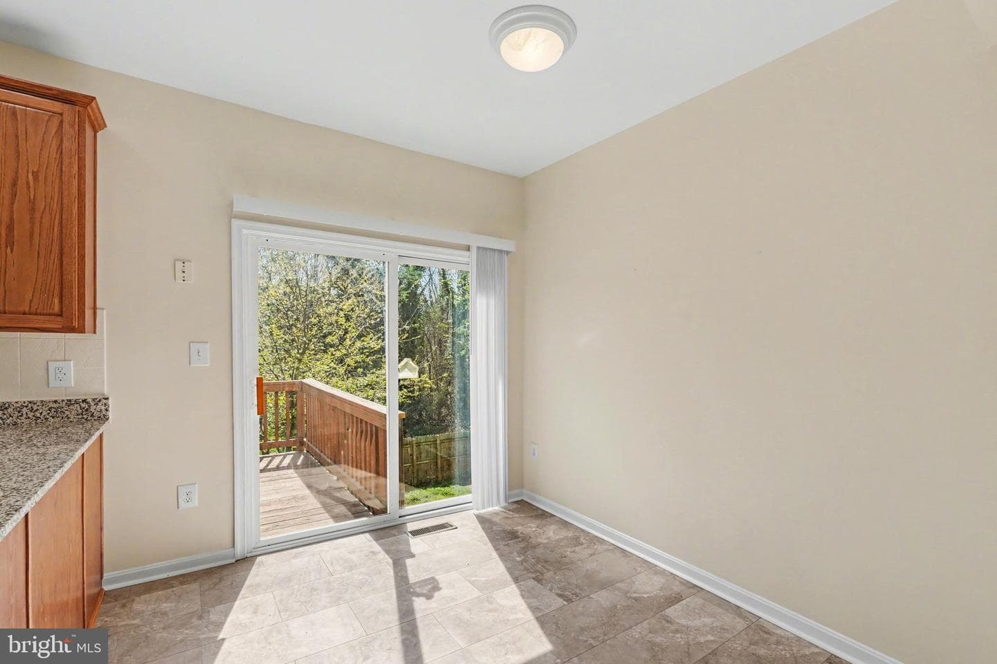 359 Snyder Lane photo 11