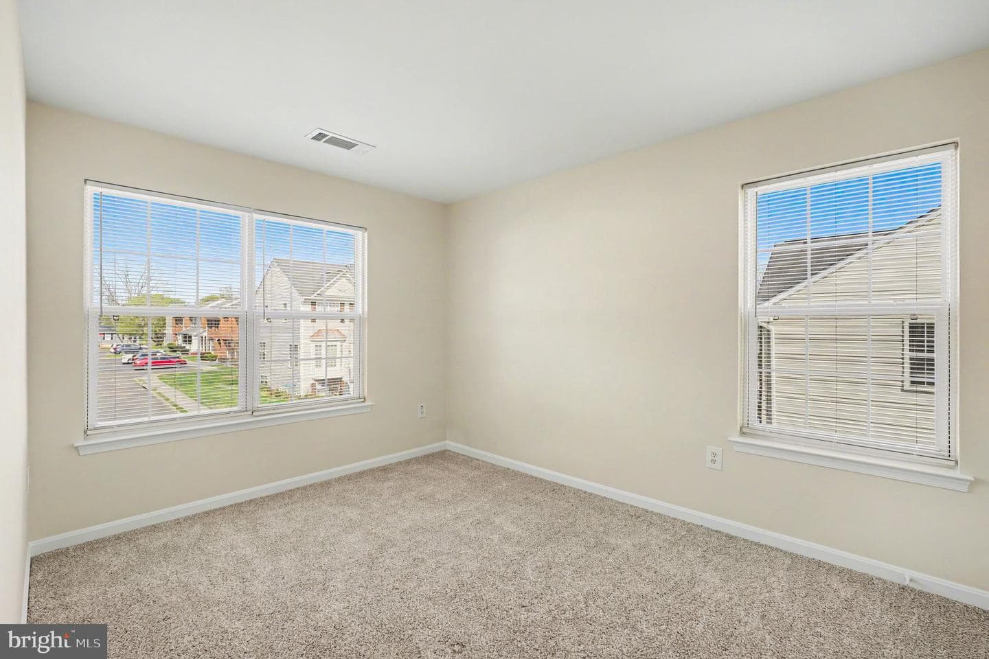 359 Snyder Lane photo 19