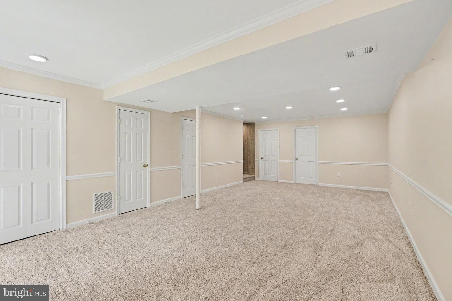 359 Snyder Lane photo 26