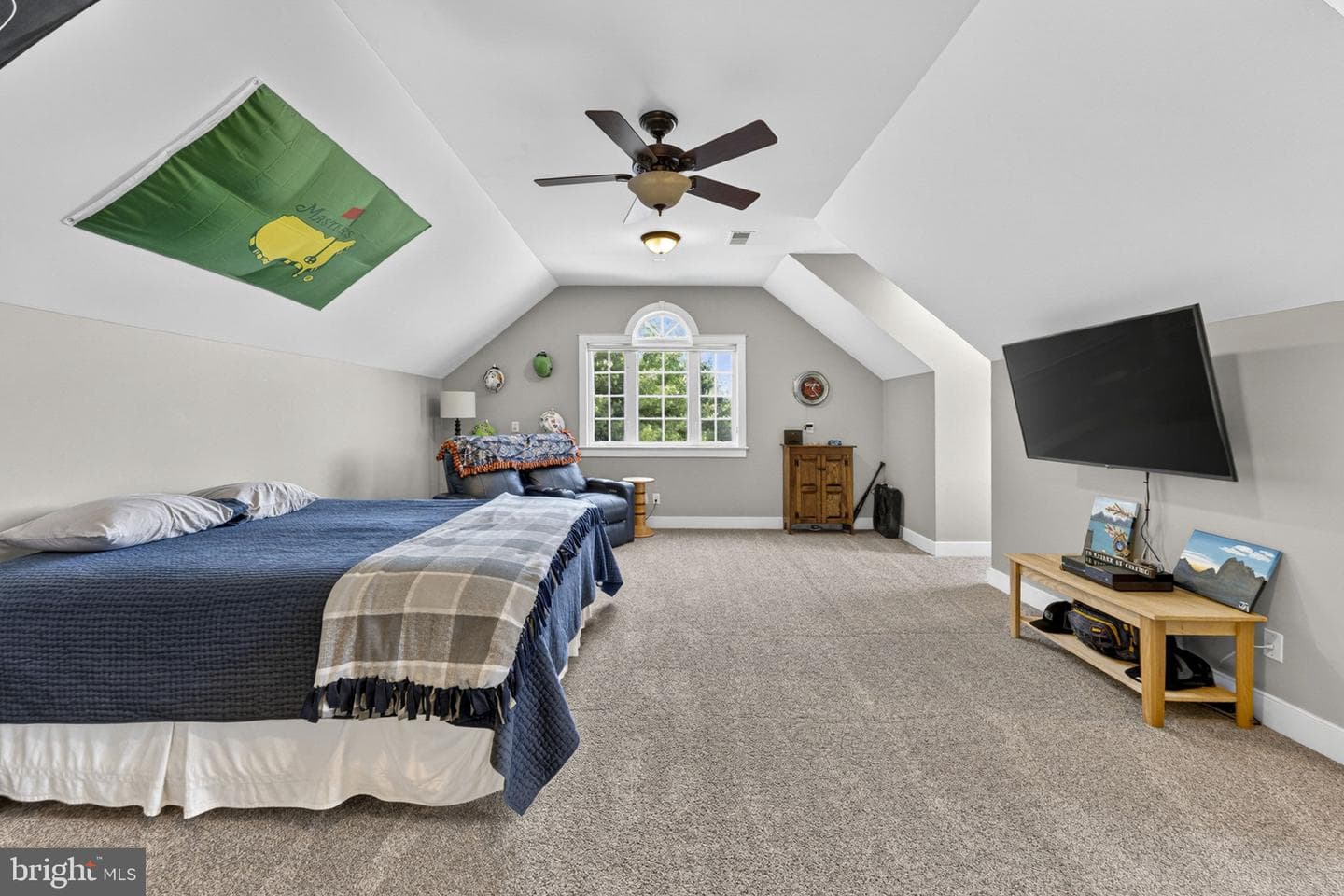 18438 Snaffle Lane photo 32