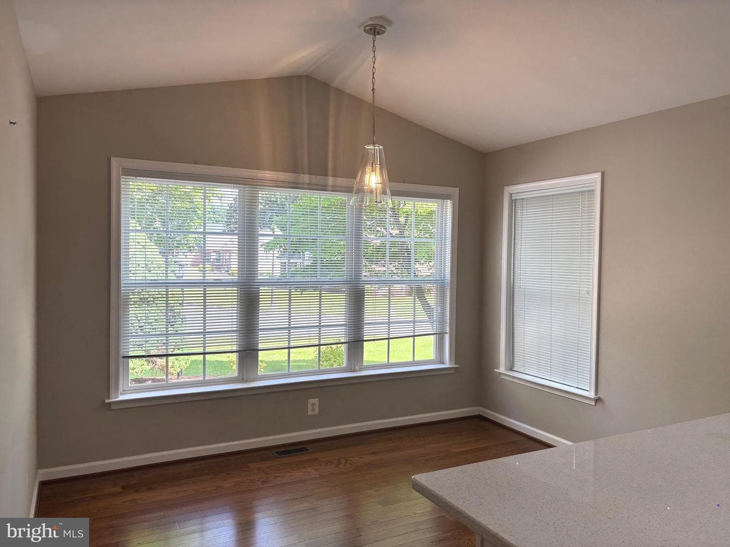 1808 Stoneybrook Lane photo 8