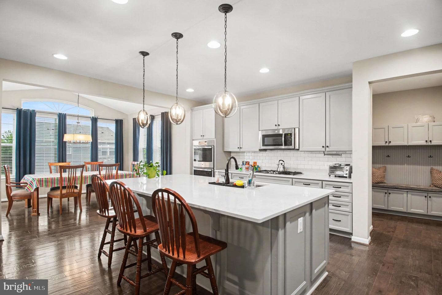 702 Kingsbrook photo 18