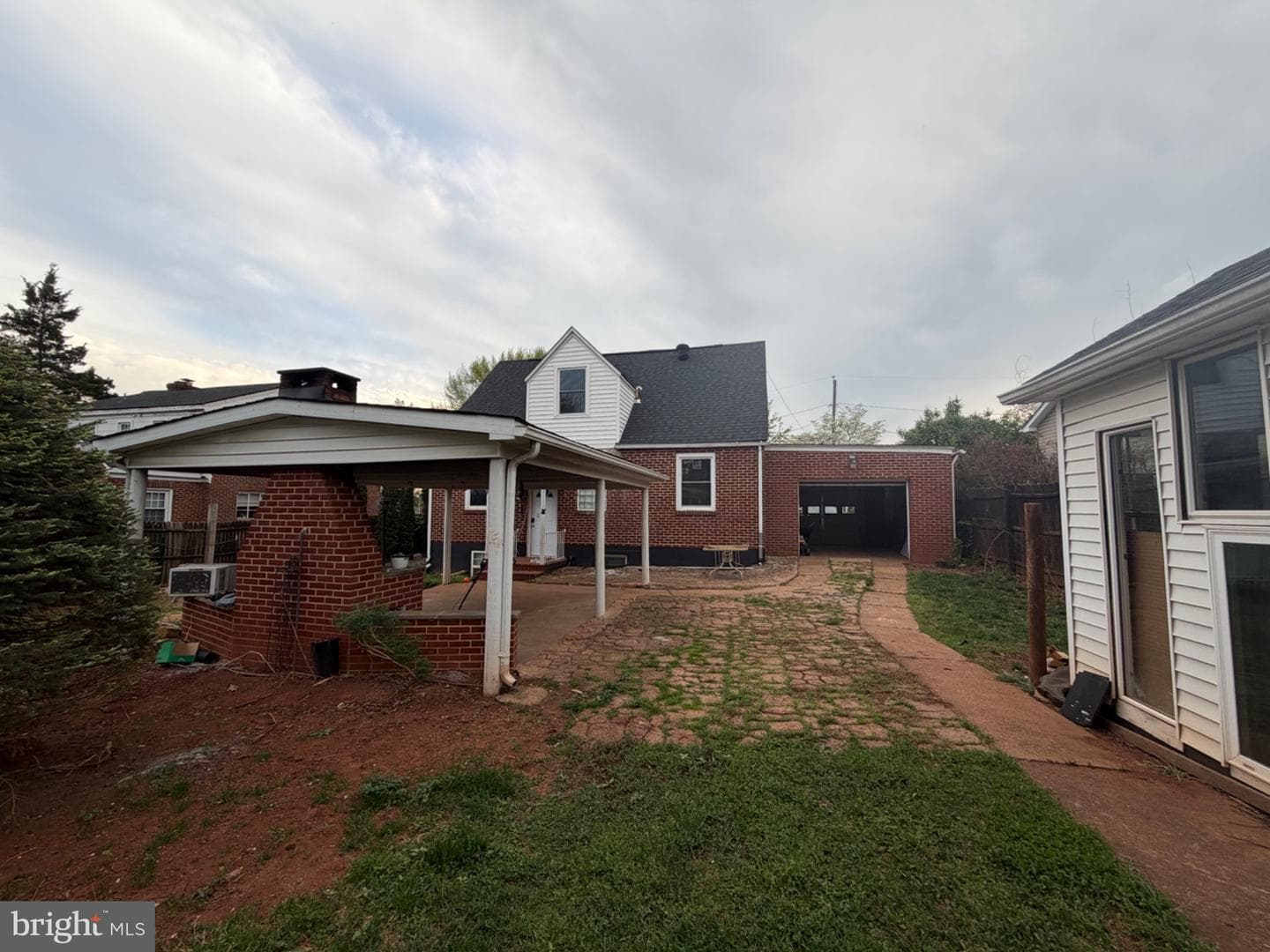 1235 S Blue Ridge Avenue photo 4