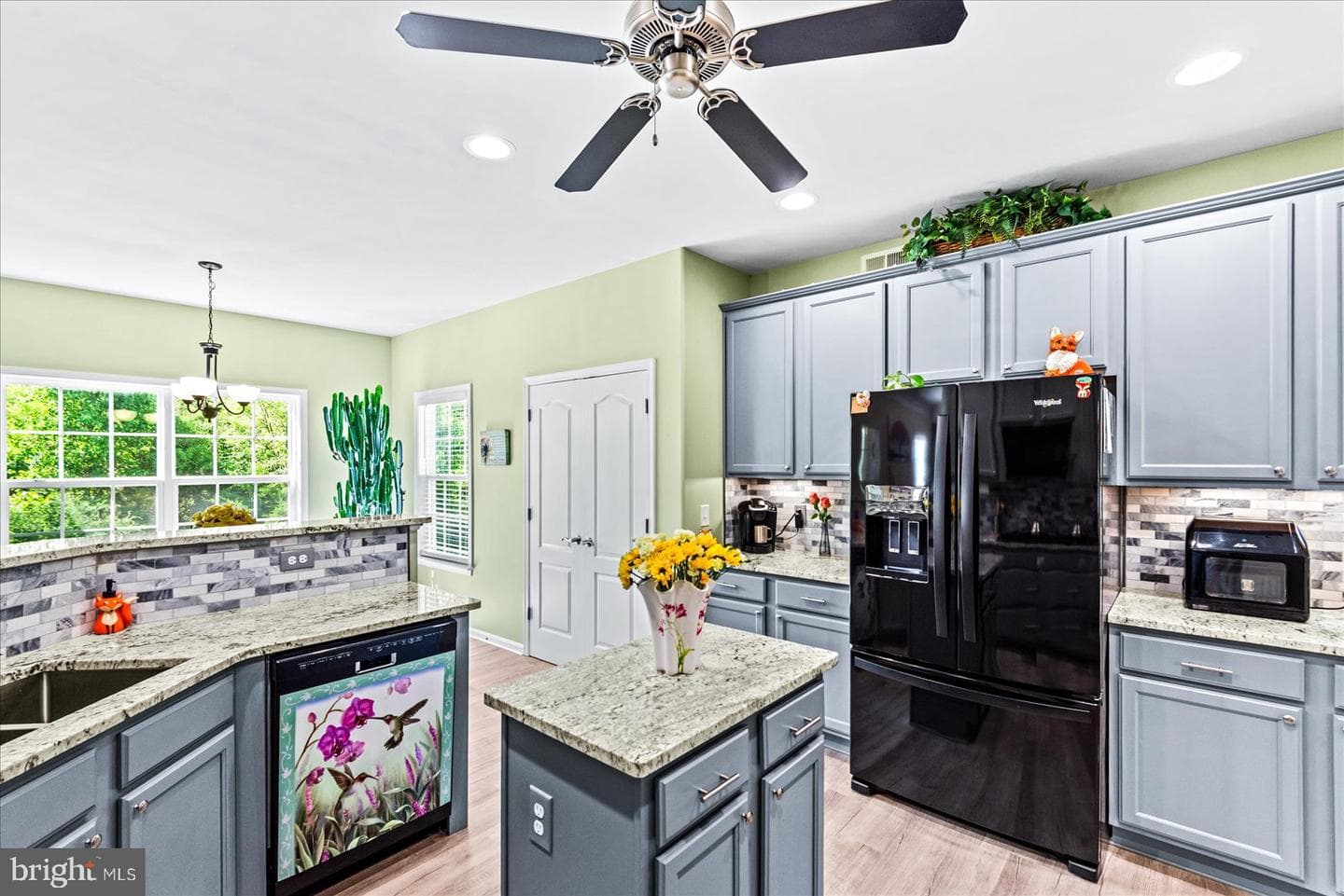 632 Windermere Dr photo 18