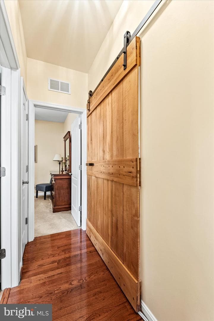 632 Windermere Dr photo 33