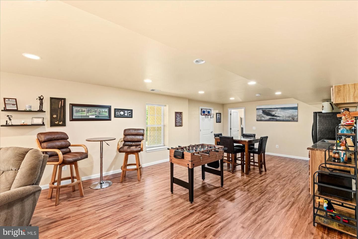 632 Windermere Dr photo 40