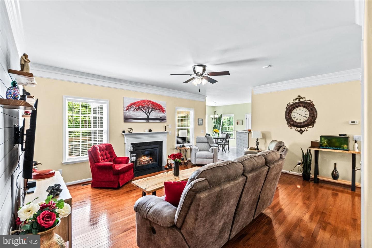 632 Windermere Dr photo 8