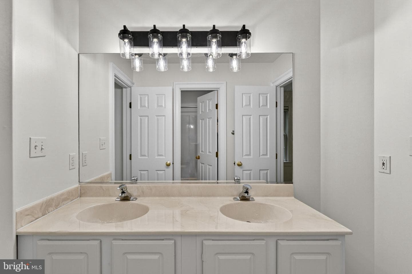 3164 Somerset photo 82