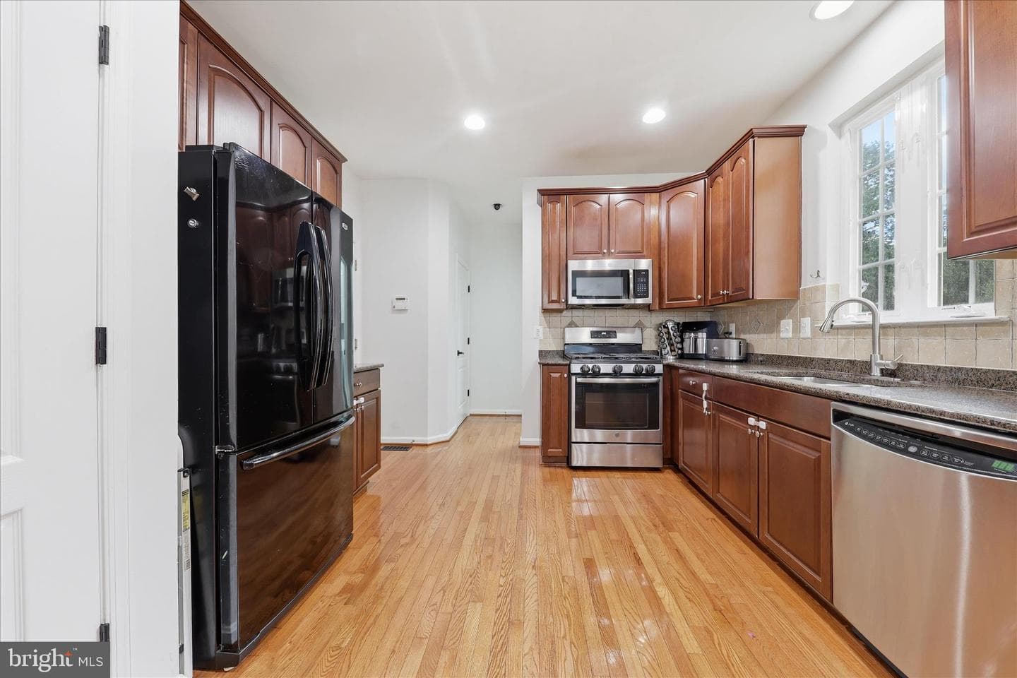 625 Hunters Road photo 16
