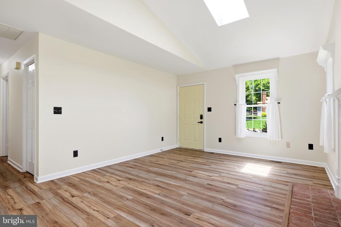 171 King Street photo 7