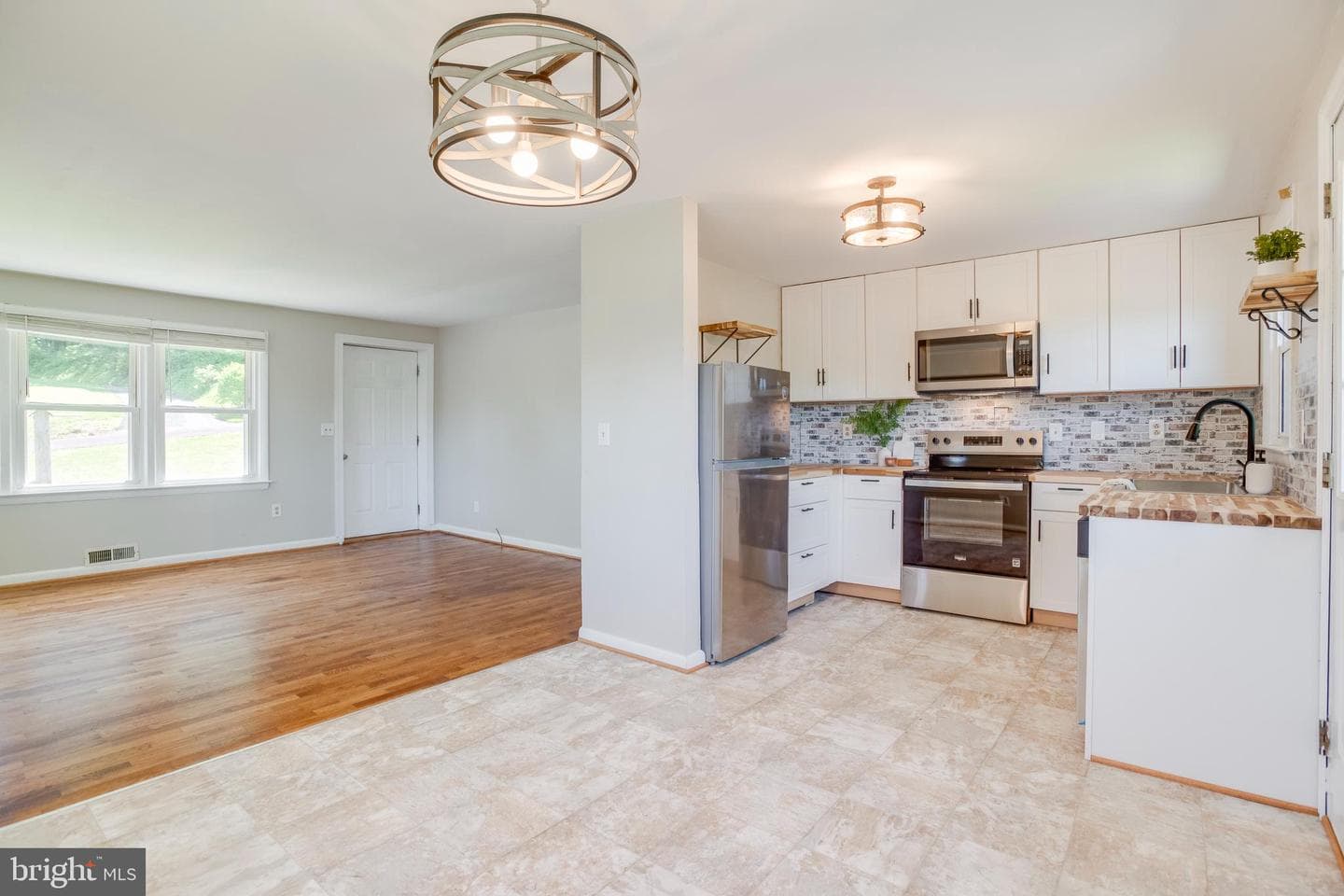 18318 Fox Mountain Lane photo 6
