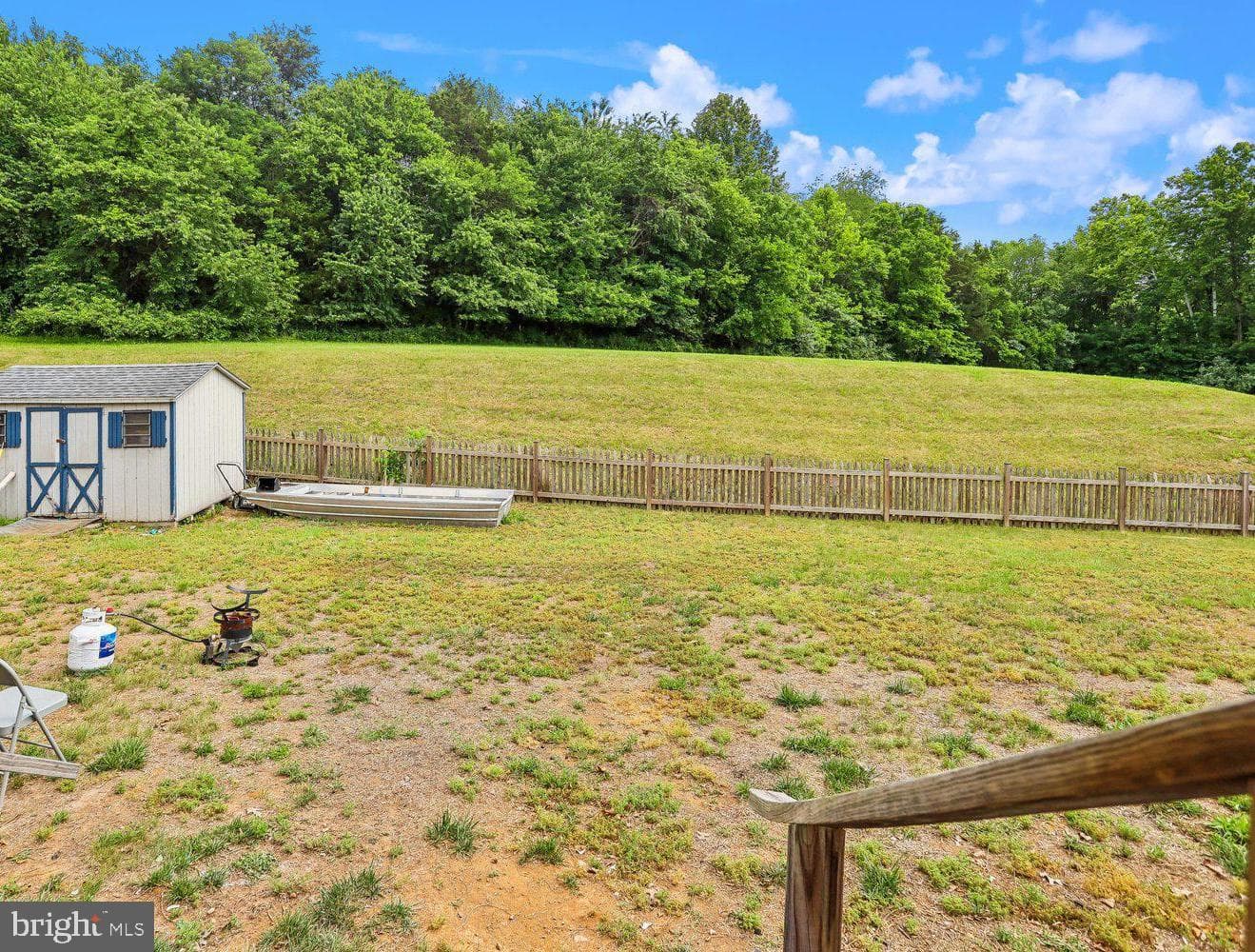 859 Woodcrest Loop photo 5