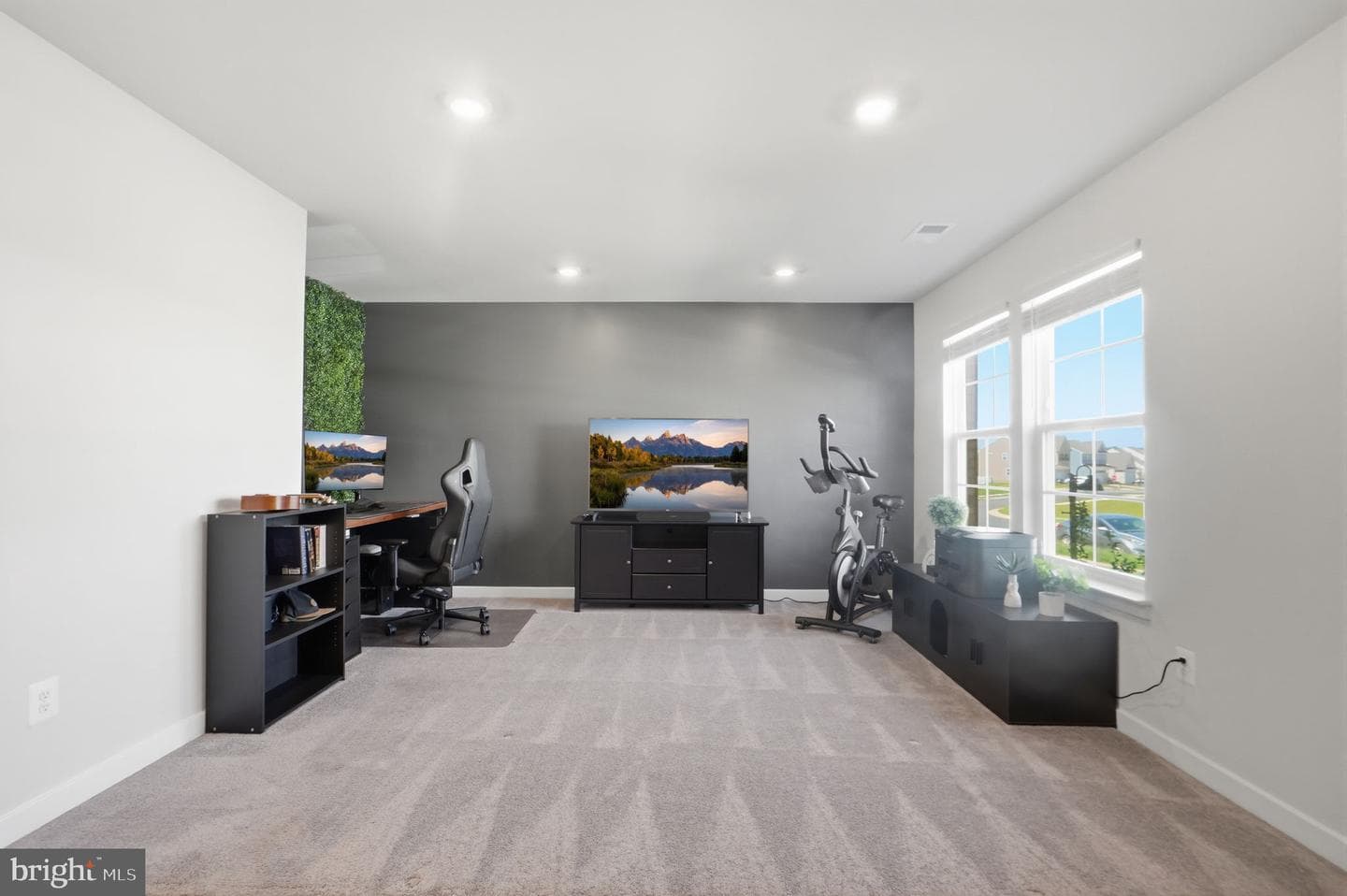 2243 Barhill photo 5