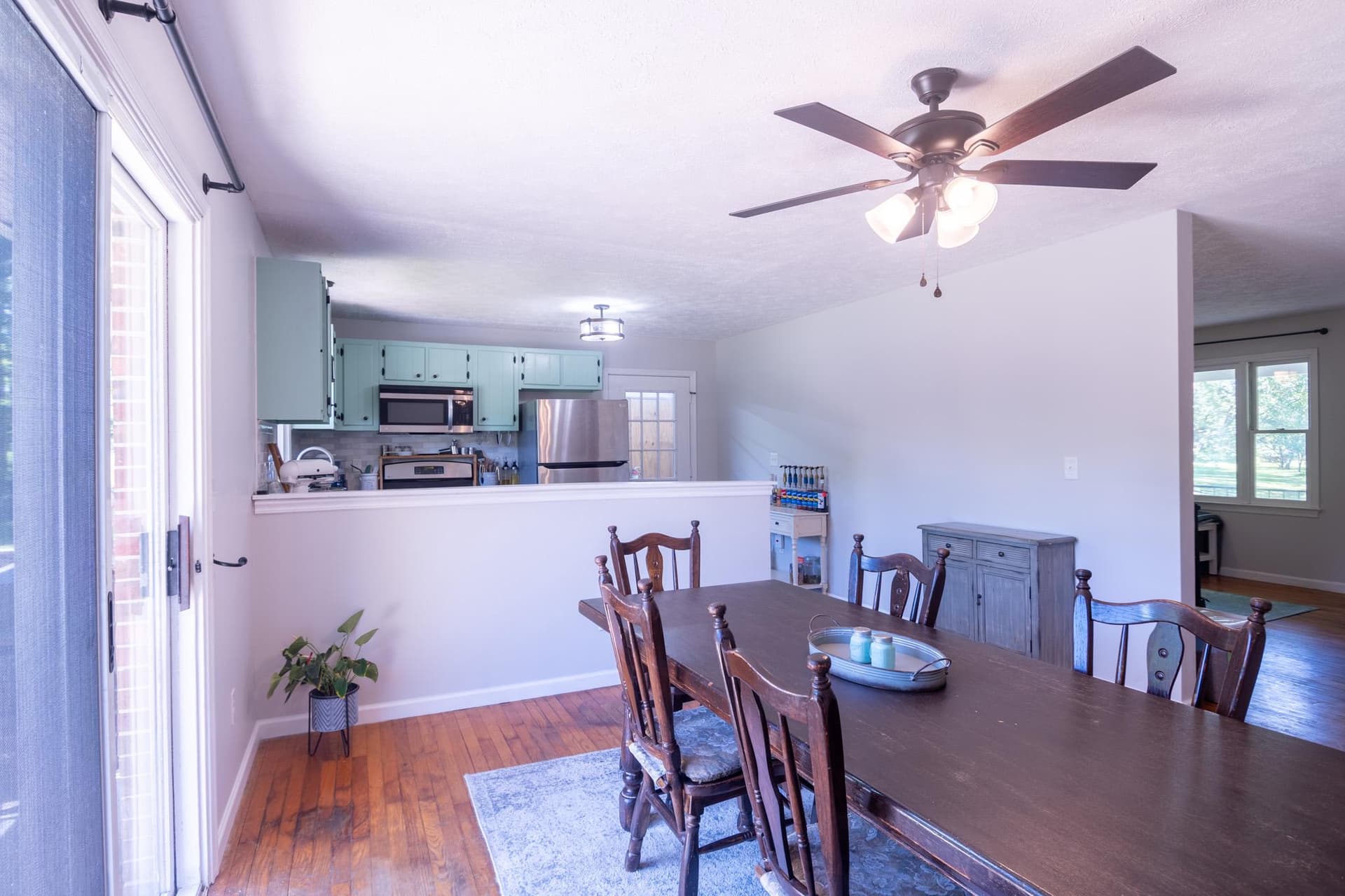 15122 Hall St photo 10