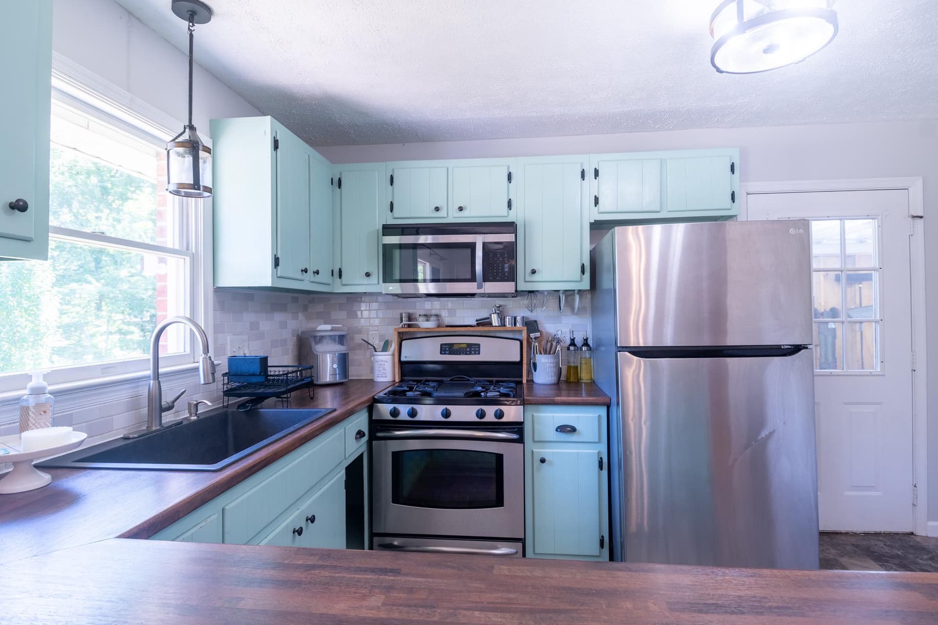 15122 Hall St photo 13