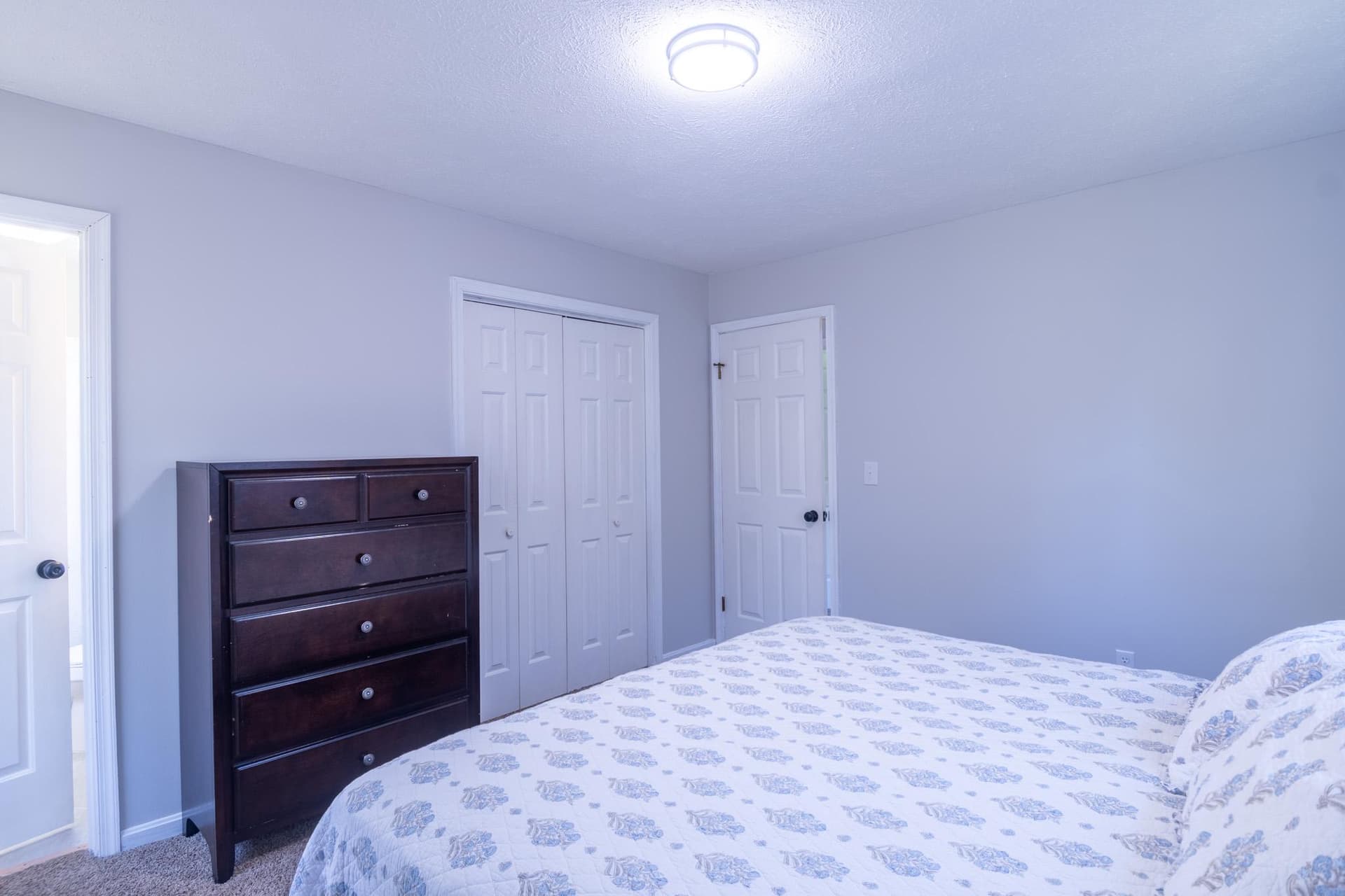 15122 Hall St photo 16