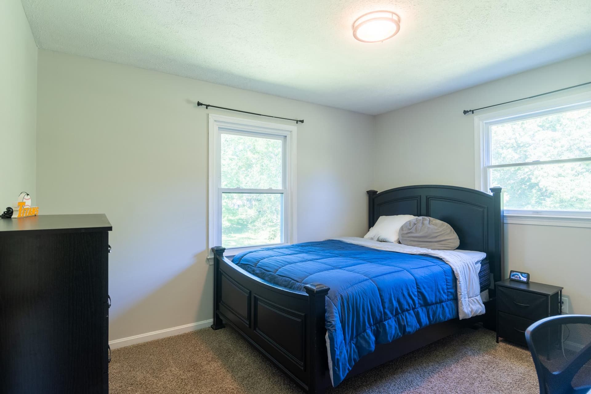 15122 Hall St photo 19