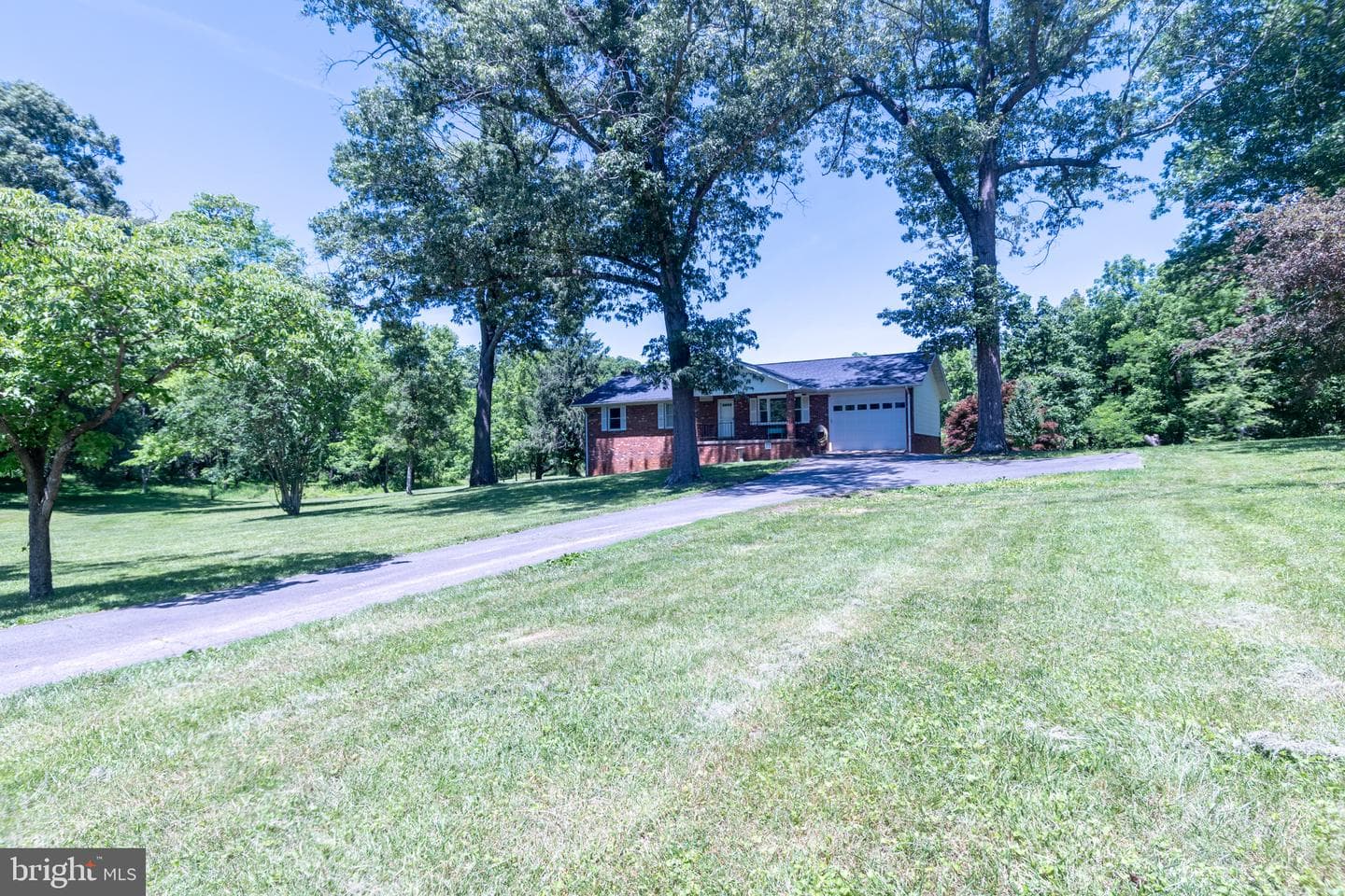 15122 Hall St photo 35