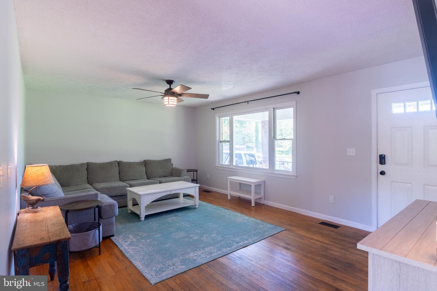 15122 Hall St photo 6