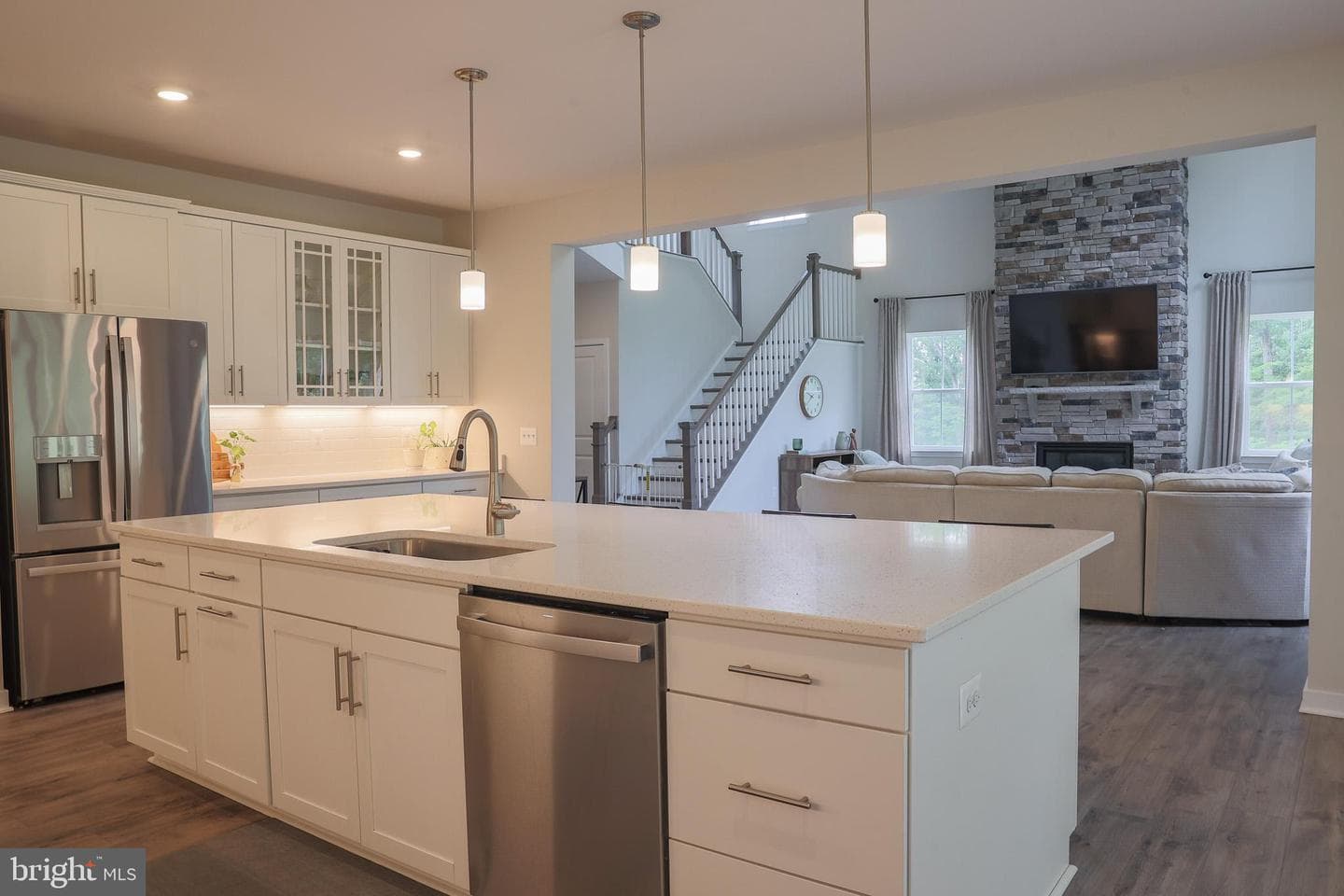 2375 Hawkshill Drive photo 42