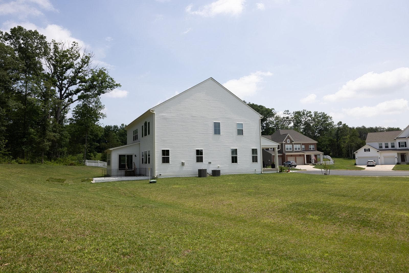 2375 Hawkshill Drive photo 79