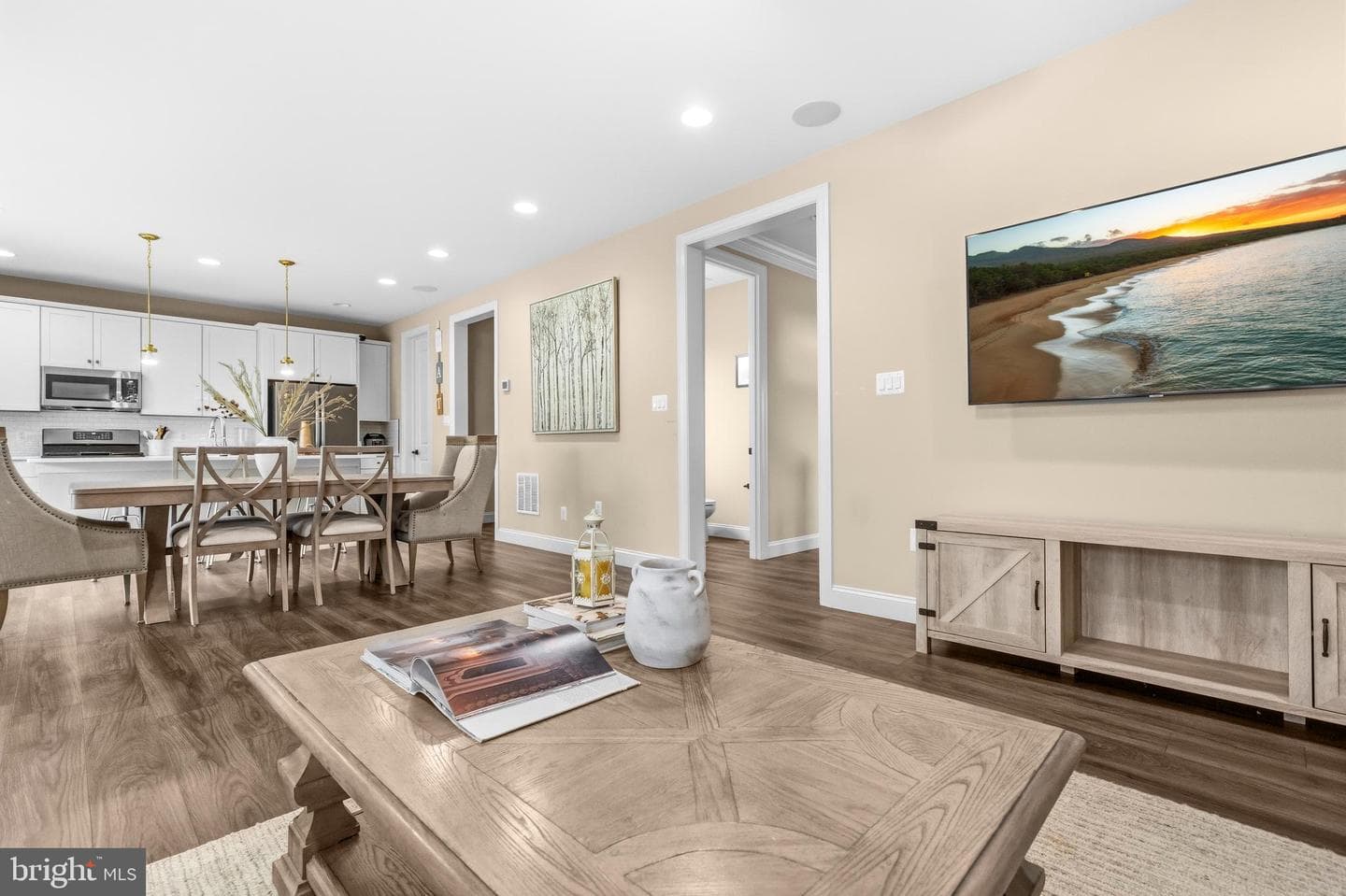 2125 Chestnut Drive photo 9