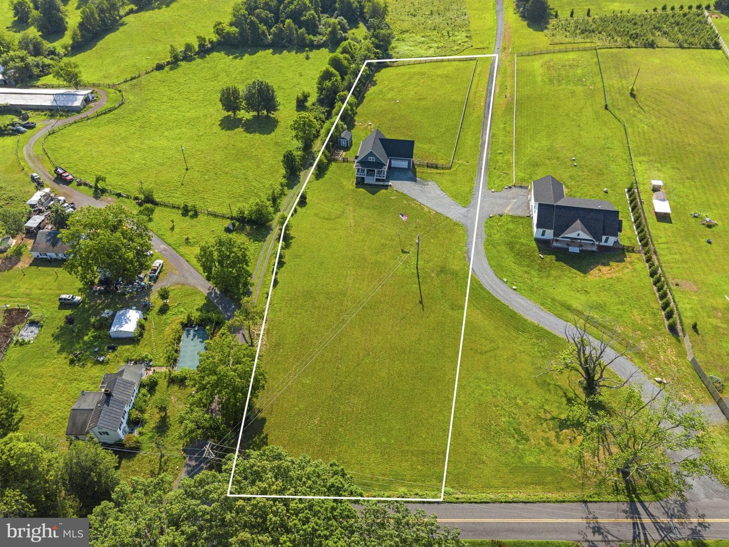 11499 Bobbitt Lane photo 3