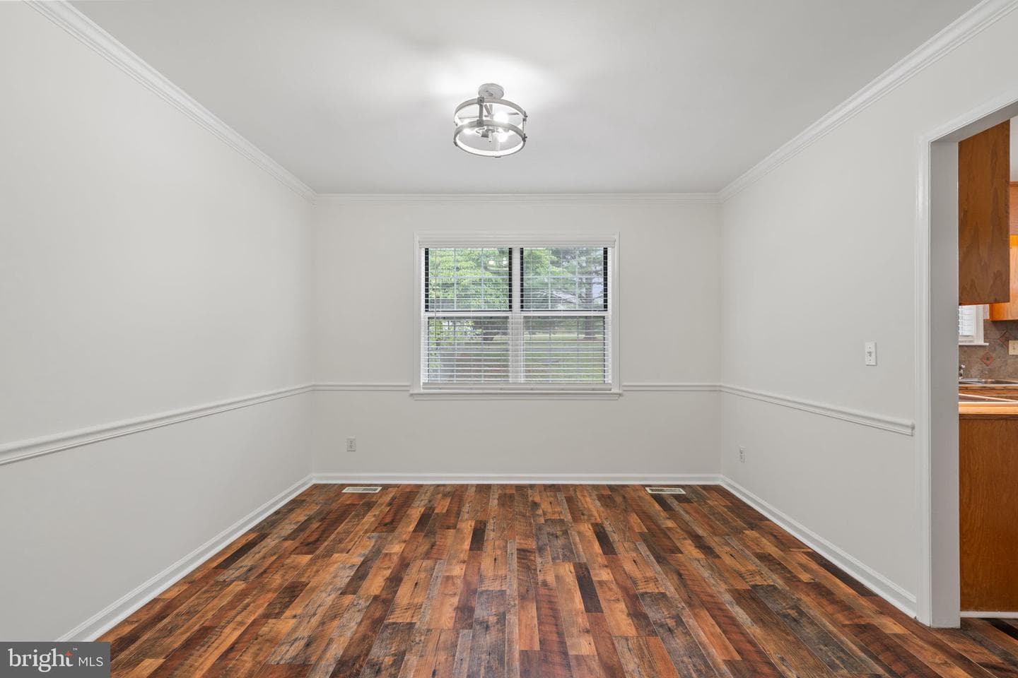 2309 Maplewood Drive photo 11