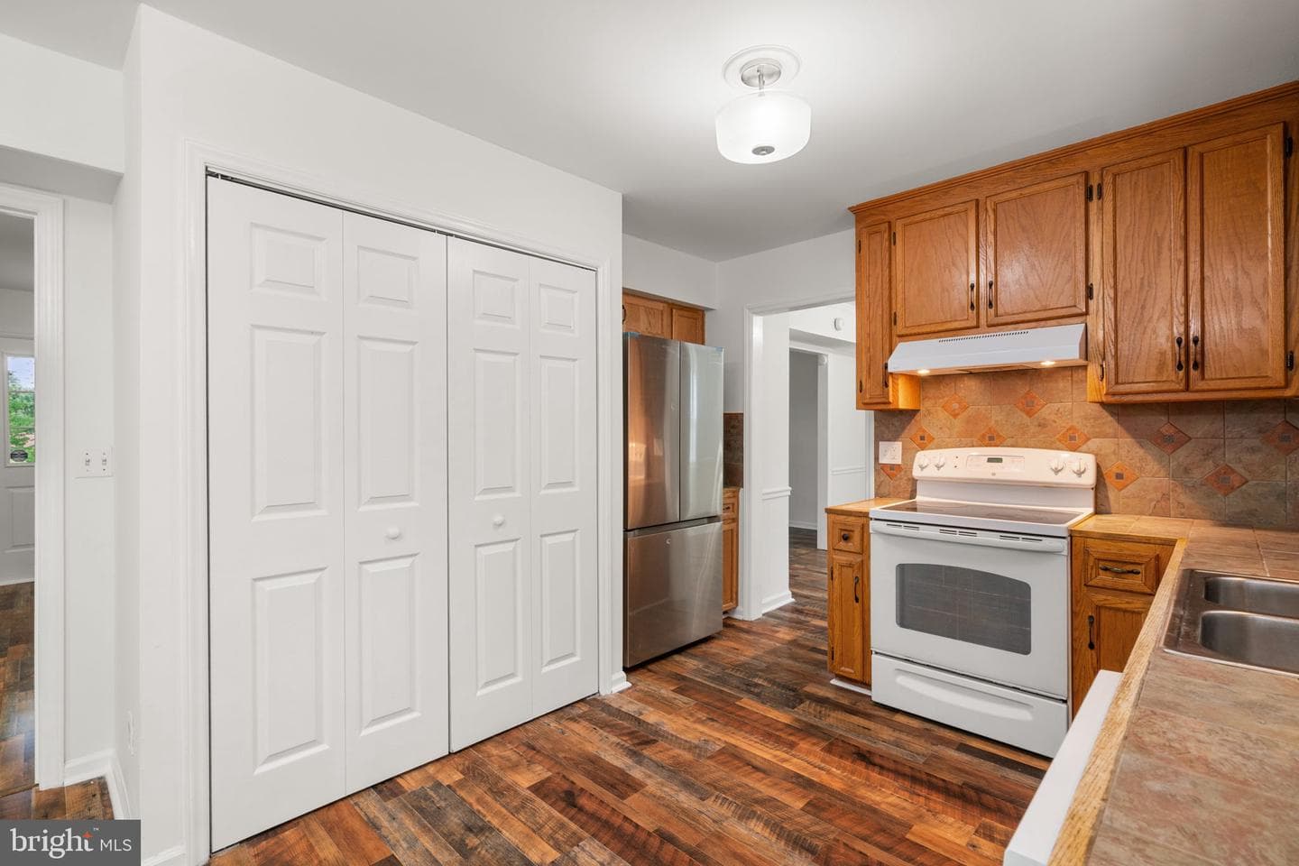 2309 Maplewood Drive photo 19