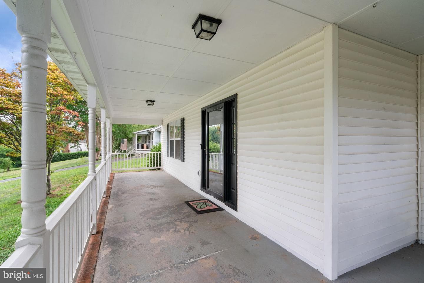 2309 Maplewood Drive photo 3