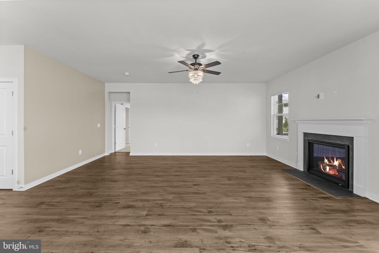 2047 Armstrong Terrace photo 21