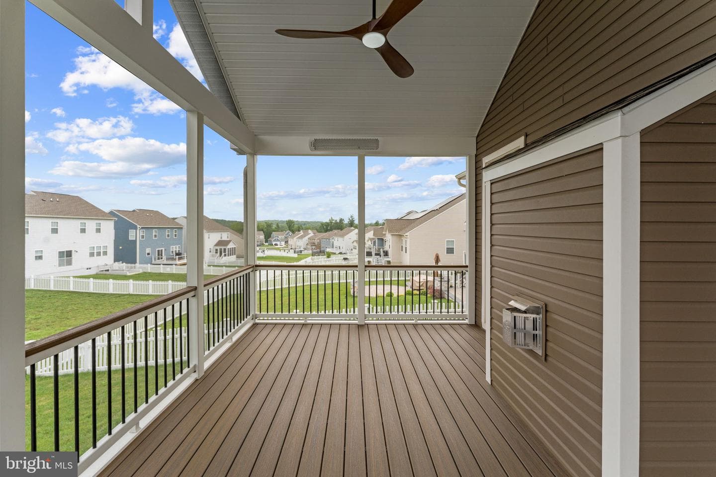 2047 Armstrong Terrace photo 44