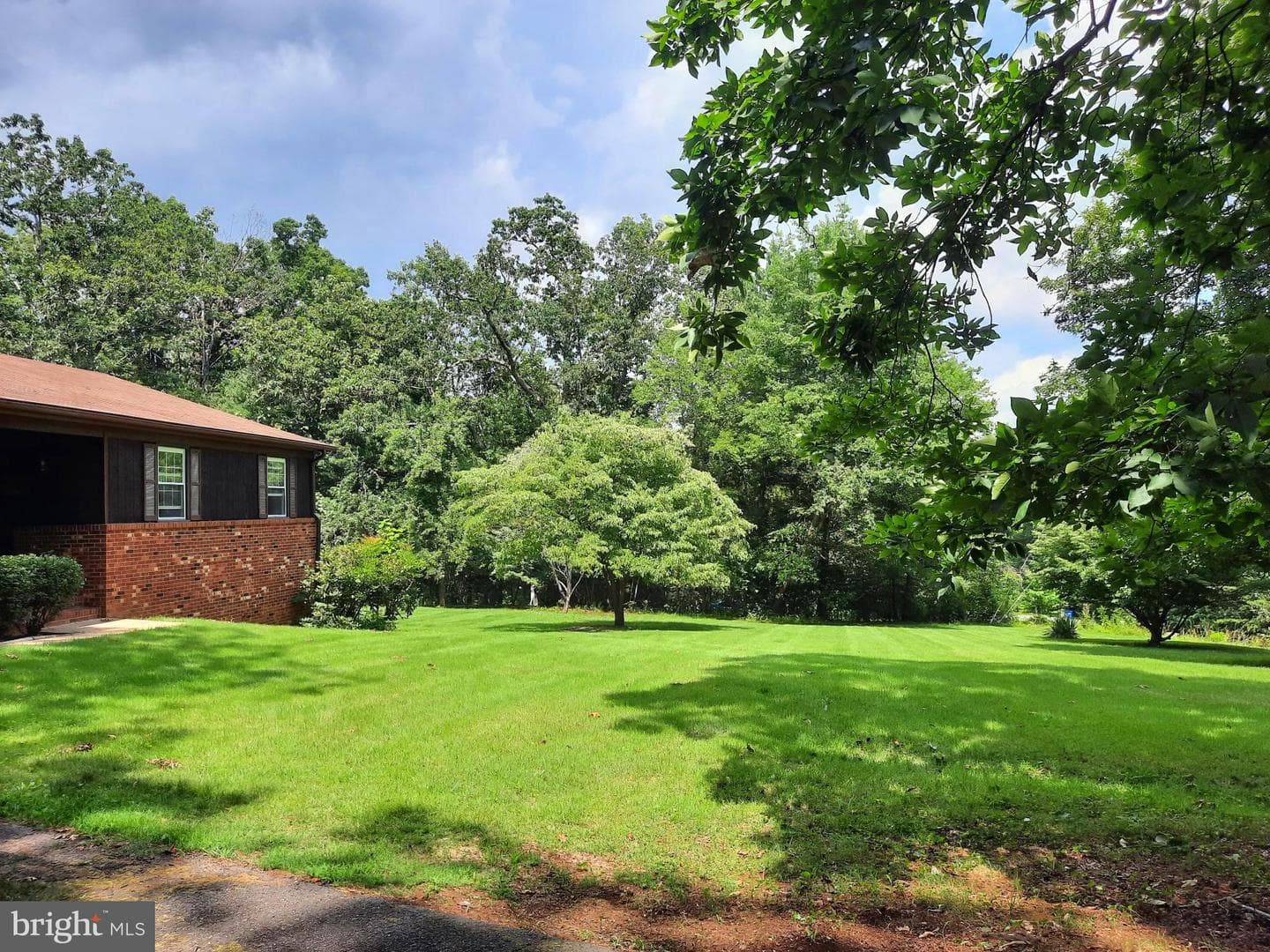 12389 Calvert Street, Culpeper