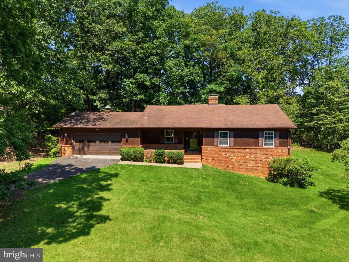 12389 Calvert Street photo 3