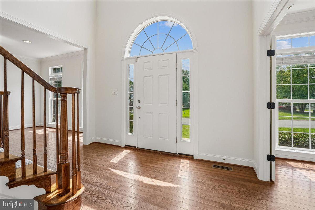 15117 Montanus Drive photo 12