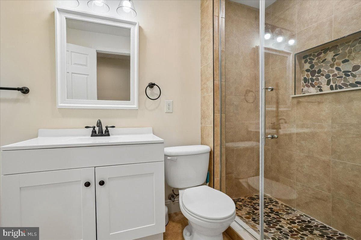 15117 Montanus Drive photo 23