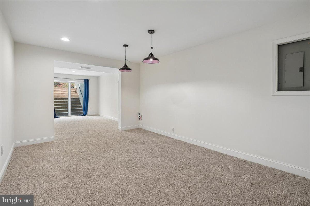 15117 Montanus Drive photo 26
